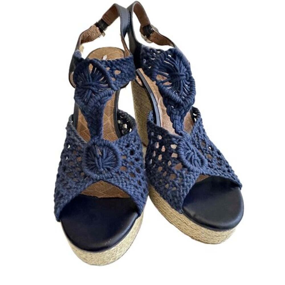 Lucky Brand Sandal Rilo Crochet Macrame Size 9 1/2M Navy Blue Wedge Ankle Strap